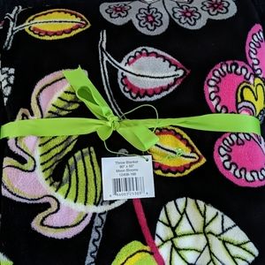 Vera Bradley Moon Blooms NWT Blanket